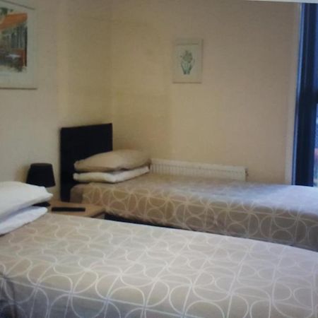 Kings Arms Hotel Farnworth Ngoại thất bức ảnh